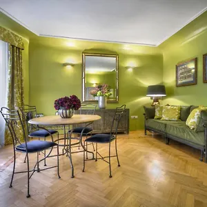 **** Otel Black Star Çek Cumhuriyeti