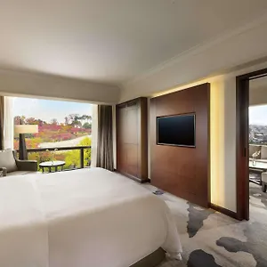 ***** Otel Millennium Hilton Güney Kore