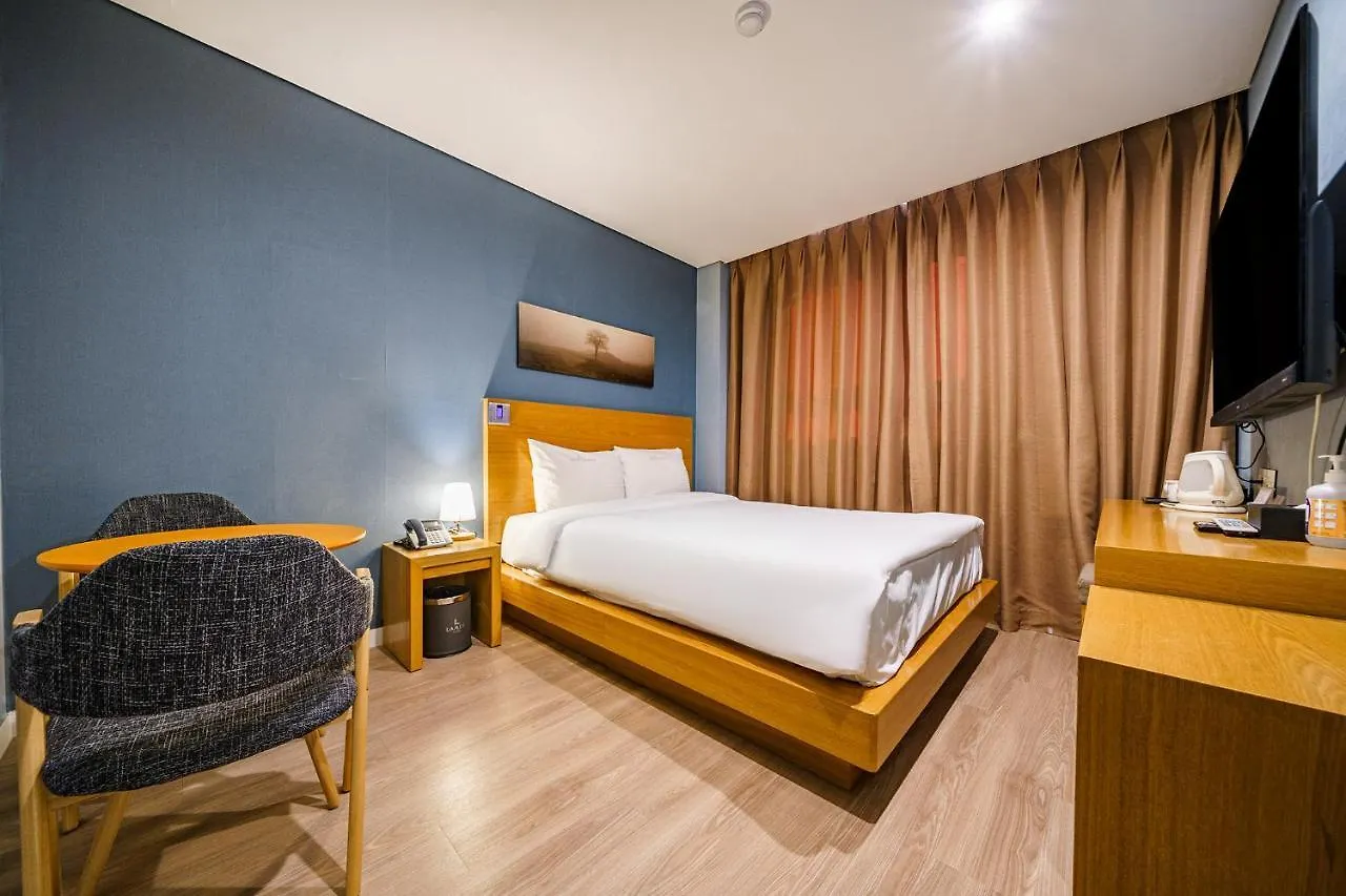 Lamer Hotel Puszan