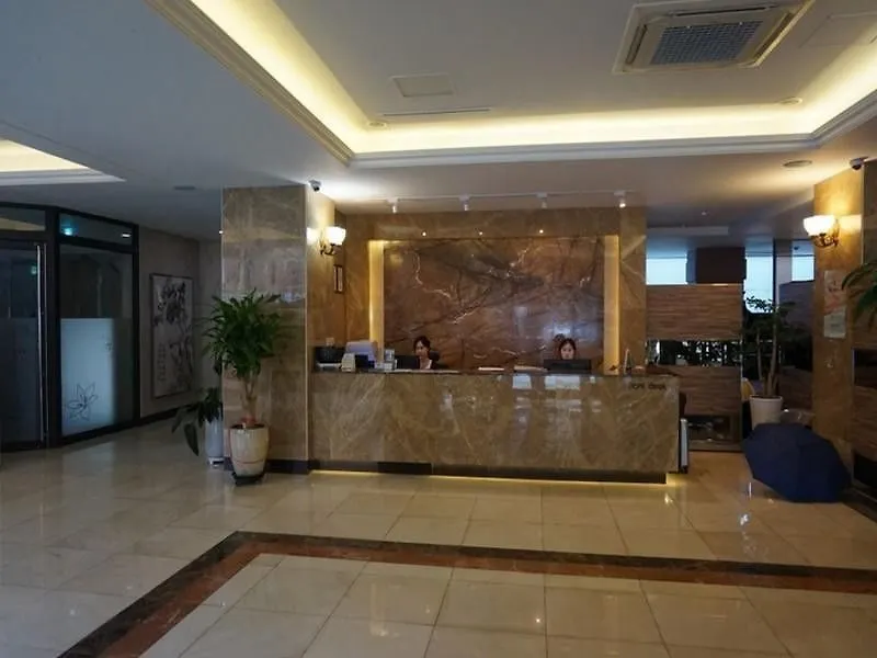 Lamer Hotel Puszan 3*,