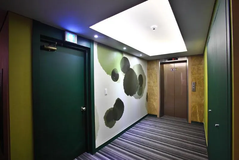 Lamer Hotel Puszan 3*,